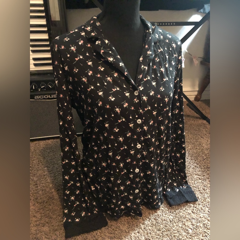 Victoria Secret top